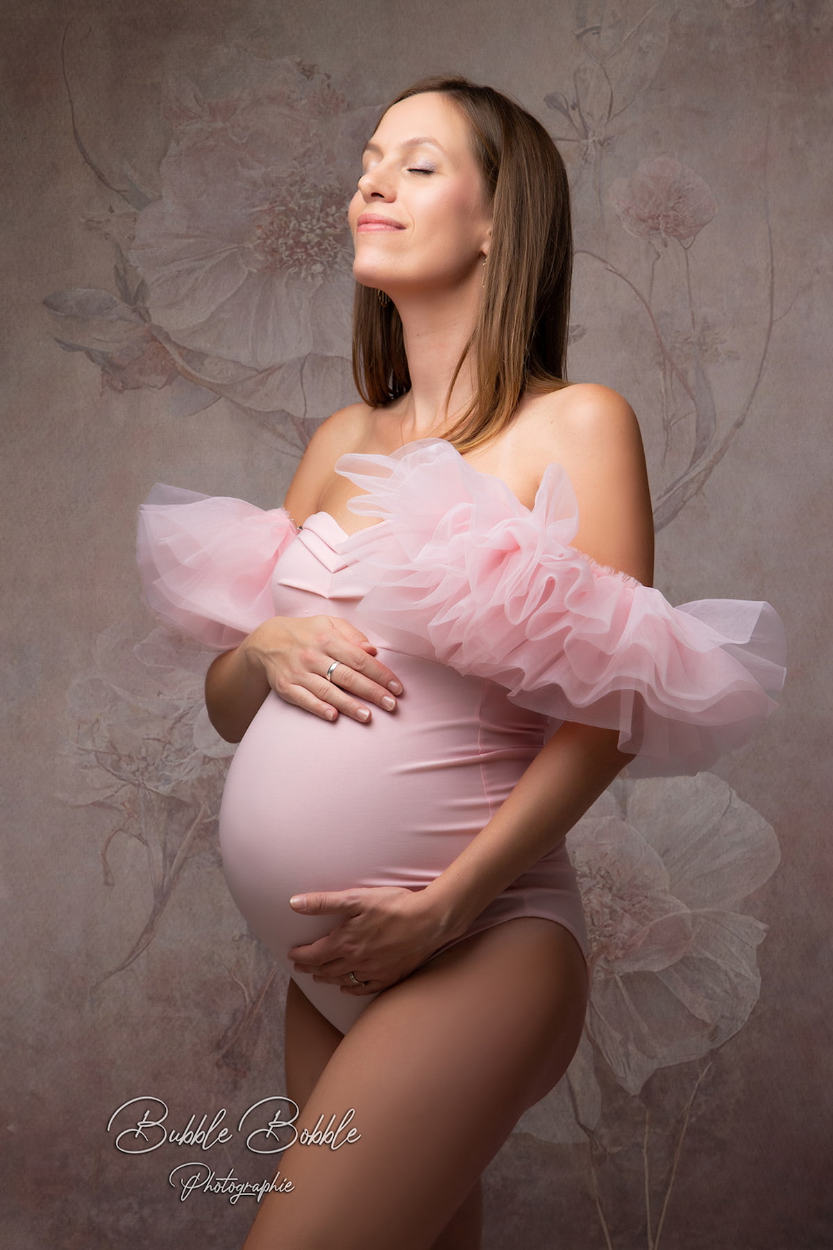 elegant maternity bodysuit with sweetheart neckline