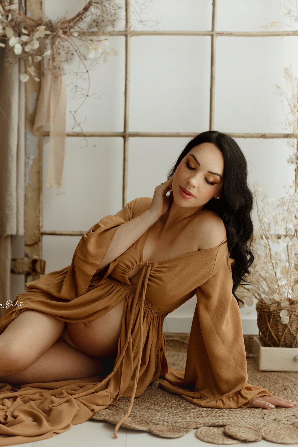 Boho dress cyntia in caramel. A romantic photoshoot gown loved by photographers around the world.