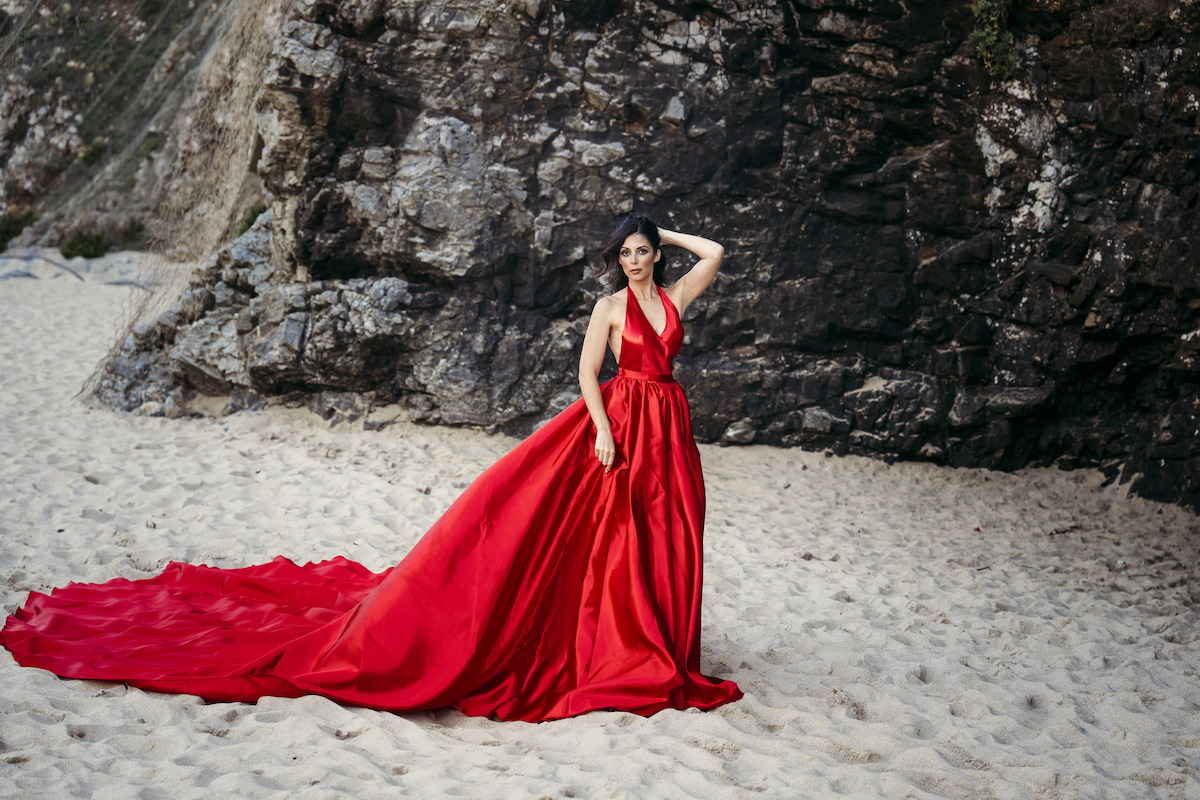 long train red maternity dress Aruba Kamaprops photoshoot