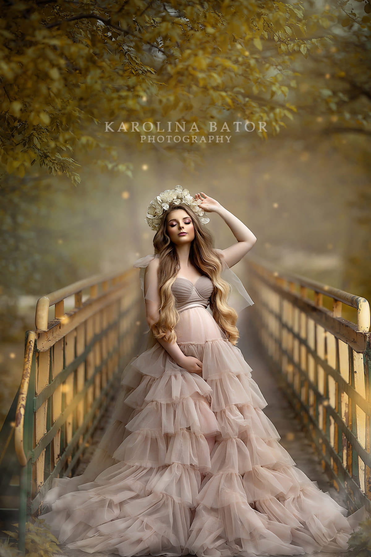 dramatic maternity photoshoot dress with ruffled tulle skirt