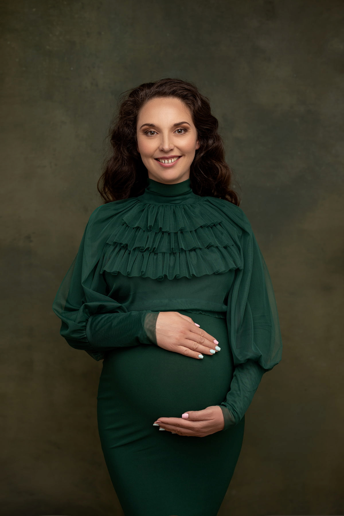 ruffle top for maternity photography styling