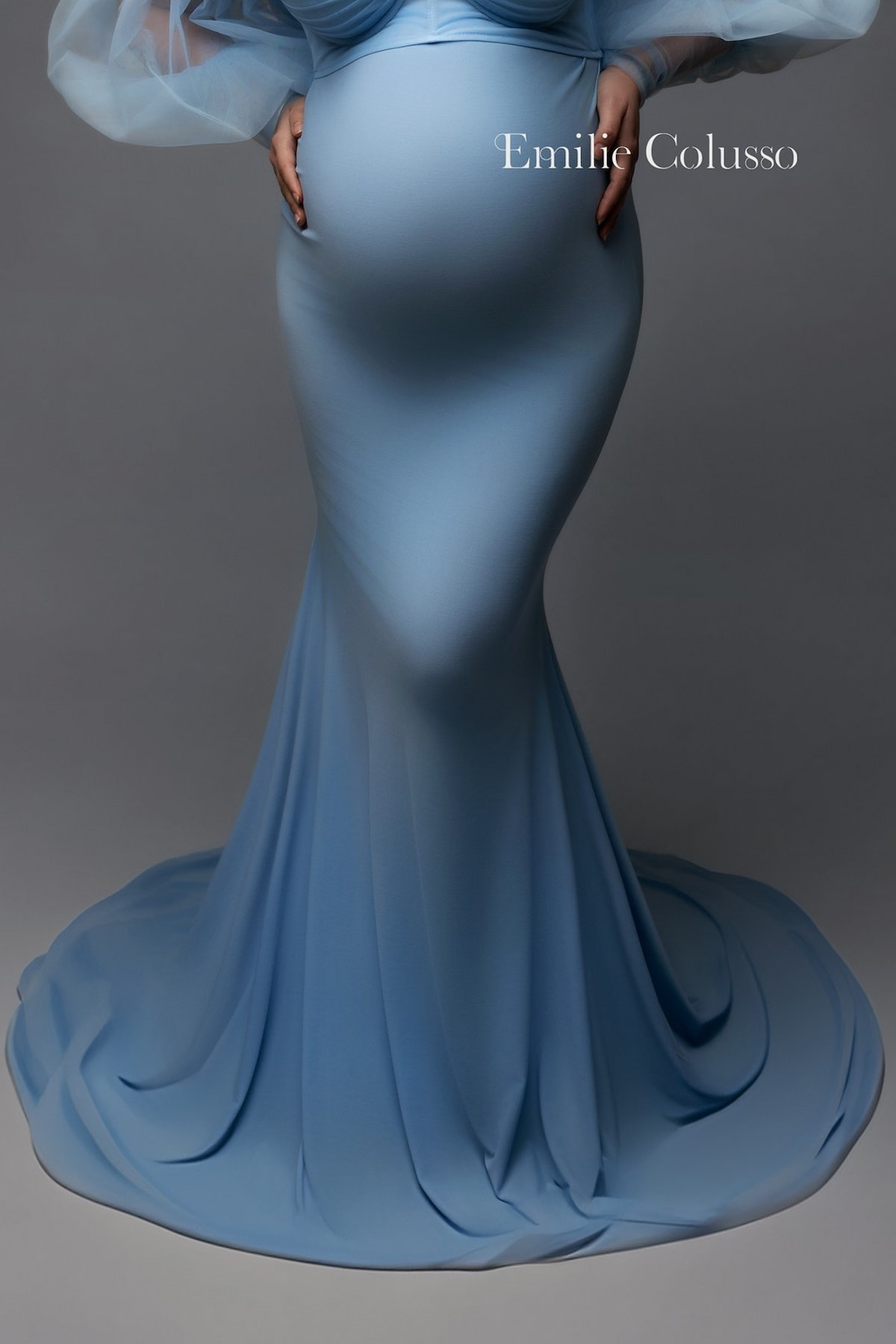 Dafne maternity jersey mermaid skirt in dusty blue with a high waist and elegant floor-length silhouette, designed for maternity and fine art photography.